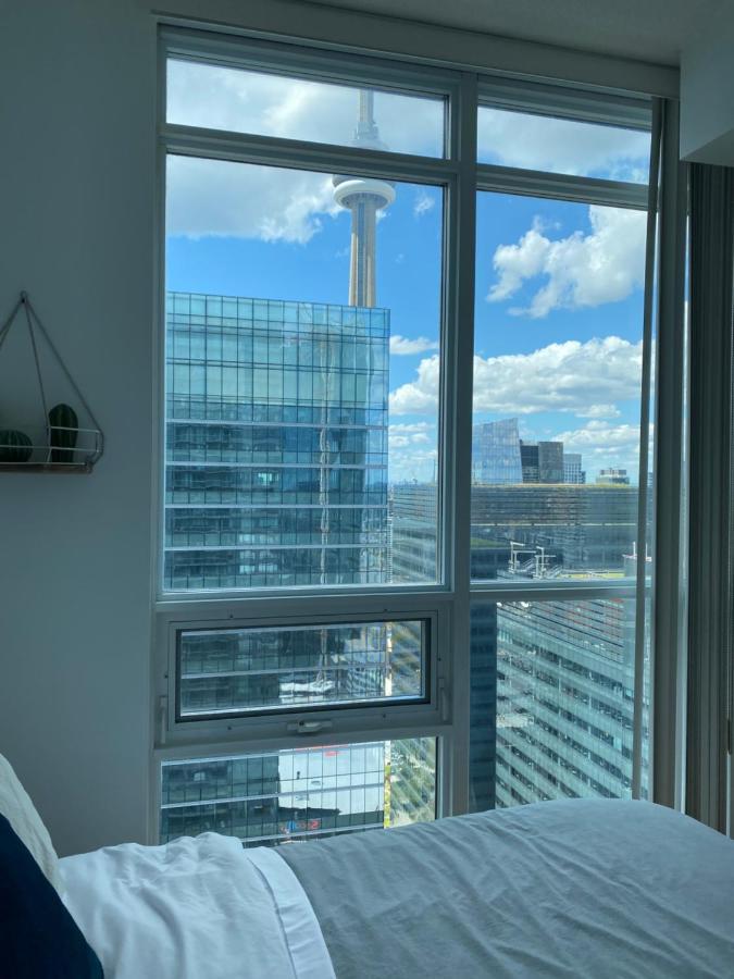 Toronto Cn Tower Maple Leaf Square Luxurious 2 Bedroom Condo Luaran gambar