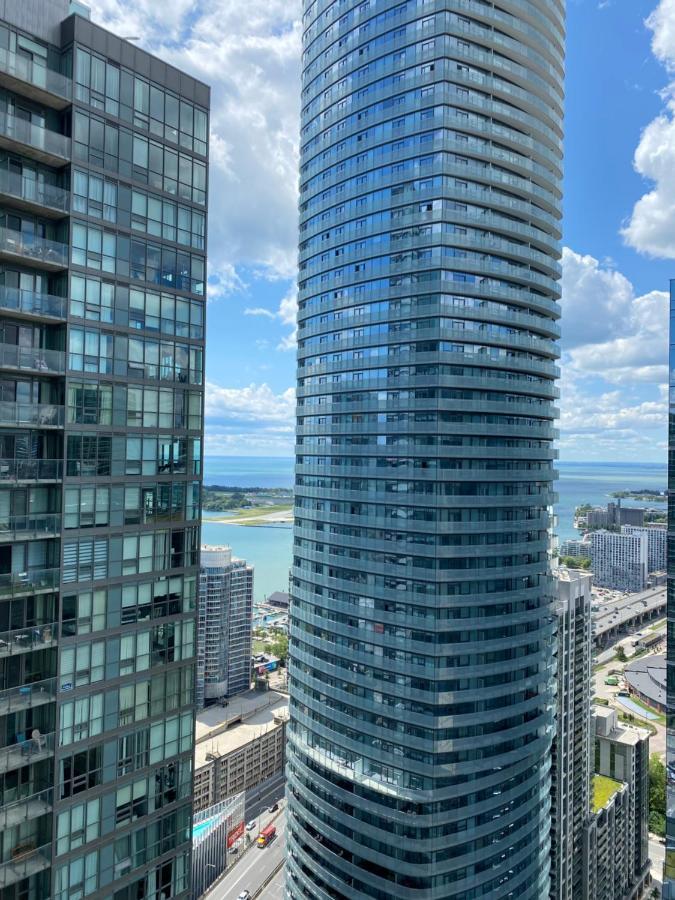 Toronto Cn Tower Maple Leaf Square Luxurious 2 Bedroom Condo Luaran gambar