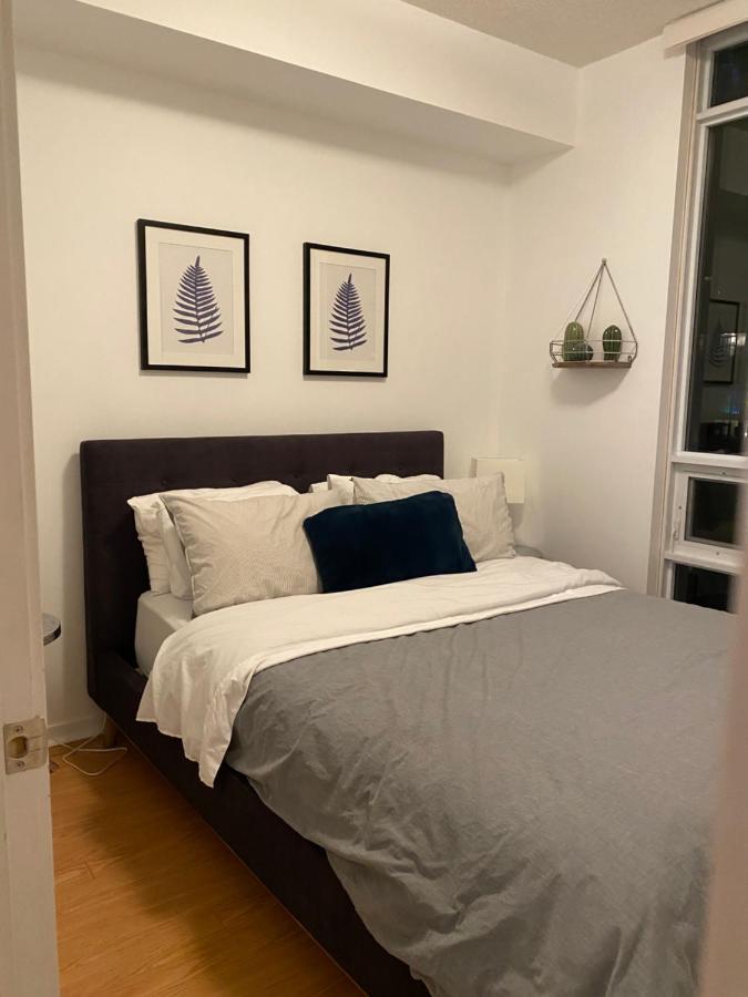 Toronto Cn Tower Maple Leaf Square Luxurious 2 Bedroom Condo Luaran gambar